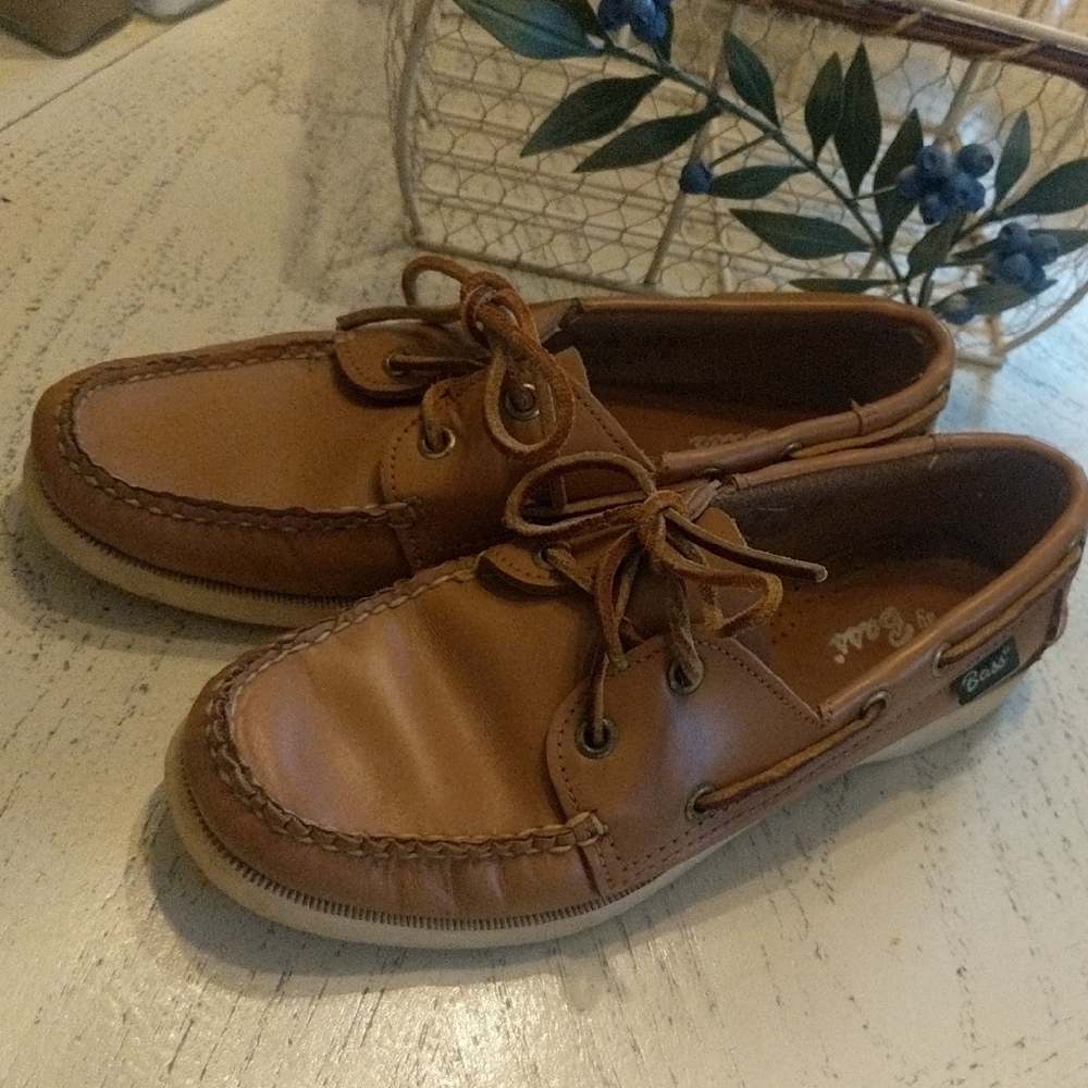Bass Brown Leather Boat Shoes